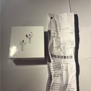 Apple Airpod 4th generation ANC